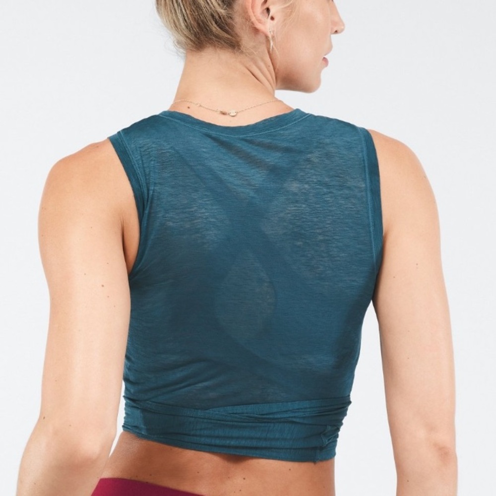 NWT Fabletics Ryan Tie Front Crop Tank XL Teal Tie Front Vacation Summer Top - Picture 5 of 8